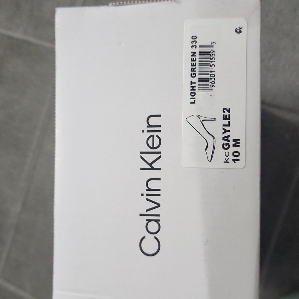 Calvin Klein Gayle Pumps - Picture 8 of 8